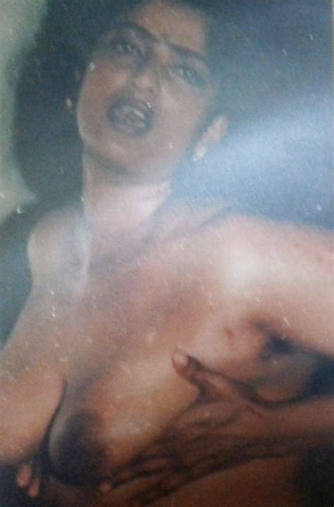 Hot R Not Mallu Aunty Hot Photos SexiezPicz Web Porn