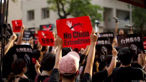 Are Hong Kong Protests A Warning For Taiwan Dw 07232019
