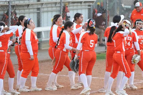 Emma Ramirez Homers To Lead Laredo United South To Historic Sweep Of Rival Photos Scorebook Live