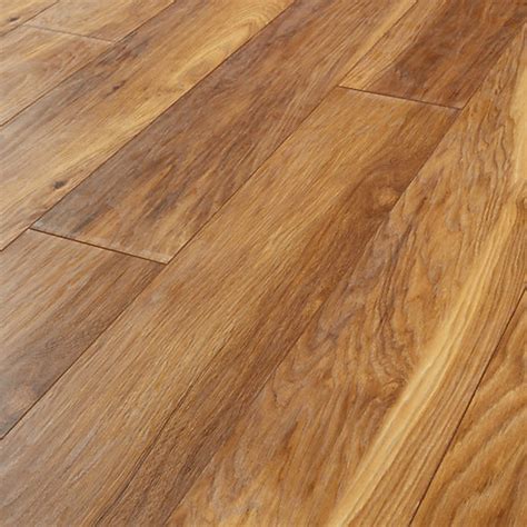 I used to have a handle on life, but it broke. Wickes Madera Light Hickory Laminate Flooring - 1.73m2 ...