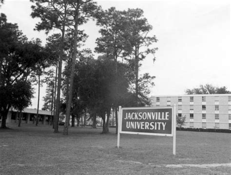 A Brief History Of Jacksonville University The Coastal