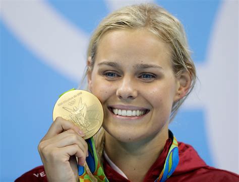 Olympic gold in 50m free and olympic bronze in 4x100 medley in rio 2016. Nyhed : Pernille Blume opereret | Svømmesport
