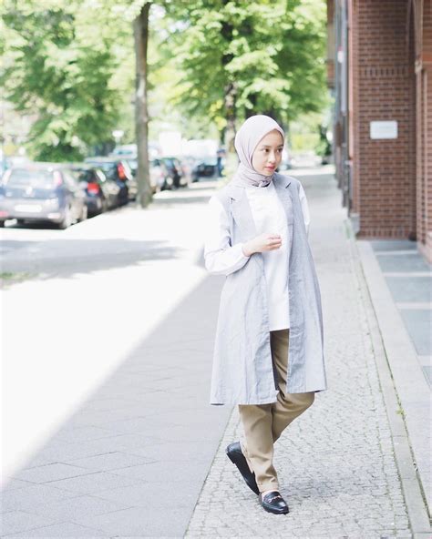 Model dan desain outfit pasangan kerudung pashmina ala selebgram di tahun ini menjadi salah satu isu terkini bebrusana yang semakin mena. 32+ Model Outfit Casual Wanita Gemuk Ala Selebgram 2019 - Model Baju Muslim Terbaru 2019