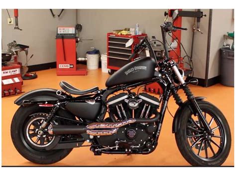 Harley davidson sportster iron 883 review at revzilla.com. Buy 2013 Harley-Davidson Sportster Iron 883 on 2040-motos