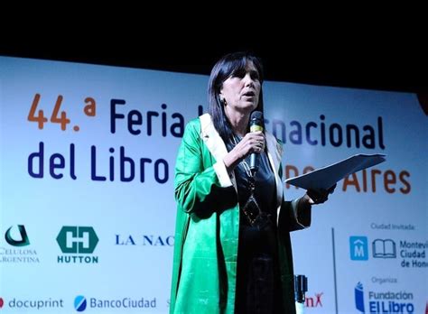 Claudia Piñeiro Contra La Hipocresía Una Novela Policial Con Femicidio Y Aborto Clandestino