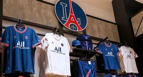 le paris saint germain ouvre sa première boutique américaine à los angeles french morning us