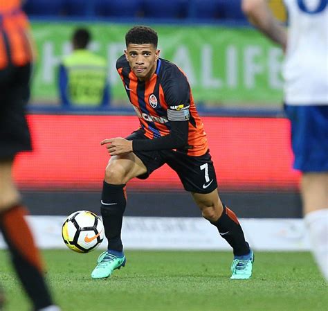 Taison barcellos freda, known as taison, is a brazilian footballer who plays as a midfielder for campeonato brasileiro série a club internac. Taison. Shakhtar Donetsk. | Futebol, Futebol europeu