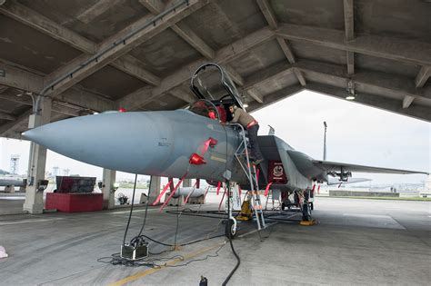 67th Aircraft Maintenance Unit Avionics Airmen Keep F 15s Ready Us