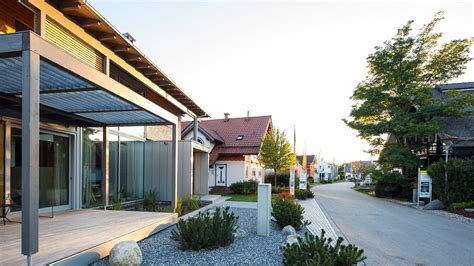 Jetzt können sie zusätzlich eine persönliche suchanzeige in poing für eine wohnung zum mieten aufgeben und private immobilienanbieter. Bauzentrum Poing bei München | Musterhauspark, Musterhaus ...