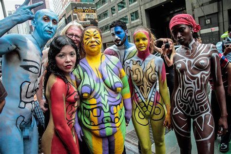 Valec H Ada Skrz Nyc Body Paint Day Dopyt A Deriv Cie