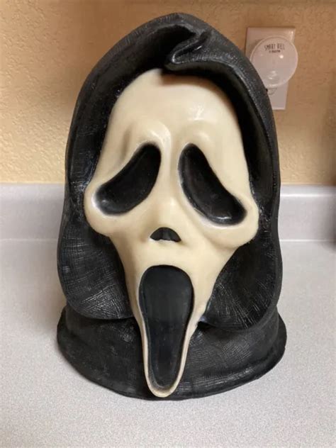 Rare Vintage Halloween Easter Fun World Scream Ghostface Latex Bust