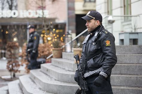 Gravid kvinne endte på sykehus etter flukt: Oslo-politiet etter København-terror: Mer synlig politi ...