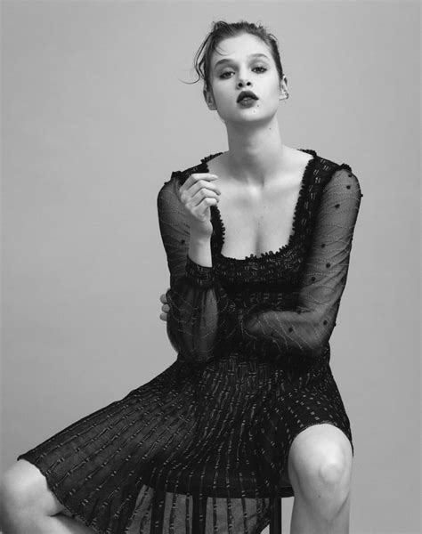 Picture Of Anais Pouliot