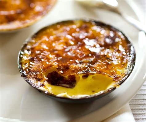 Classic creme brûlée is a creamy, smooth, custard dessert. Vanilla creme brulee recipe | Food To Love