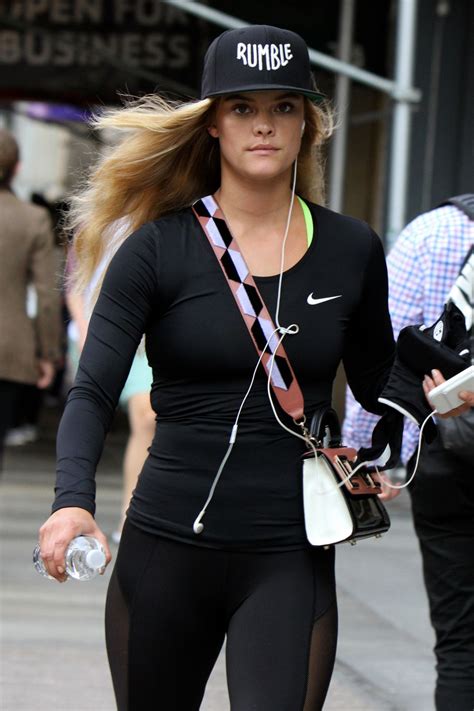 Duhh ada ada aja deh kelakuan amber heard di bali. Nina Agdal - Hits the Gym in NYC 09/11/2017