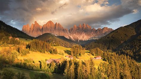 1366x768 Italy Mountains Autumn Forests Houses Grasslands 4k 1366x768