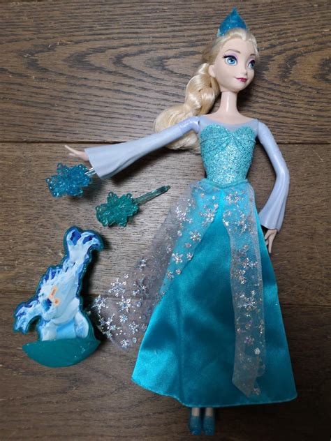 Et, elsa was located about 80 miles northwest of brunswick, georgia, with maximum sustained winds of 45 mph, the national hurricane center said. Elsa Barbie Puppe Mattel CGH15 in 68519 Viernheim für 19 ...