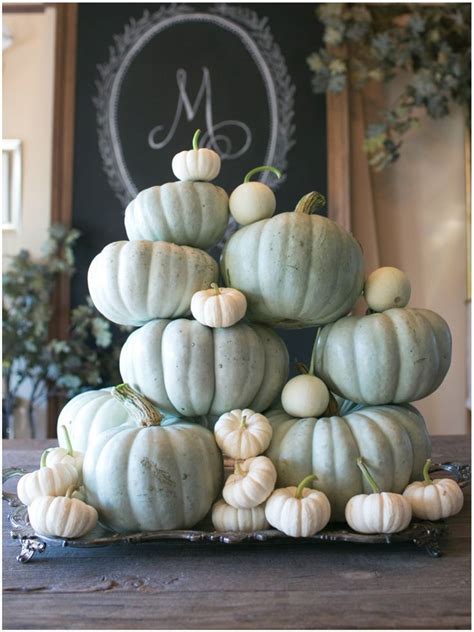20 White Pumpkin Decorating Ideas