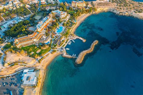 Coral Beach Hotel And Resort Luxury Resort In Paphos Cyprus