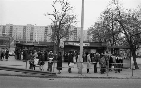 Örs vezér tere • 2 min walk. Örs vezér tere - Az óriás ´nem-tér´ története II.