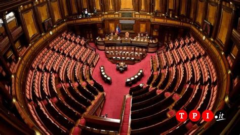 Numero Parlamentari Confronto Camera E Senato Italia E Resto Deuropa