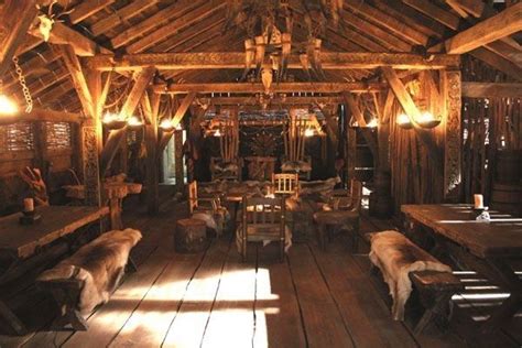 Pin By Wa Sin On The Medieval Interiors Viking House Viking Hall