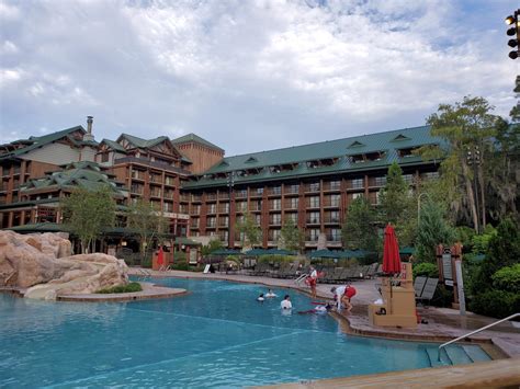 Everything You Need To Know Disneys Wilderness Lodge