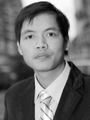 书名：这么远，那么近 作者：晴空蓝兮 出版时间：2008年11月 出版社：国际文化出版公司 定价：25.00元 温情小天后晴空蓝兮 2008年度最值得期待的作品 他们之间的距离是远，还是近？ 他们之间相隔的是两个城市， 还是两颗心的距离？内容介绍他们之间有着最最乌龙的相逢，他们各自有着不愿示人的. 越南青年幼时被拐卖至中国 欲通过媒体寻亲(图)_新闻中心_新浪网