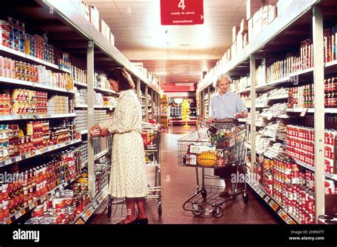 Archival Grocery Shopping Hi Res Stock Photography And Images Alamy