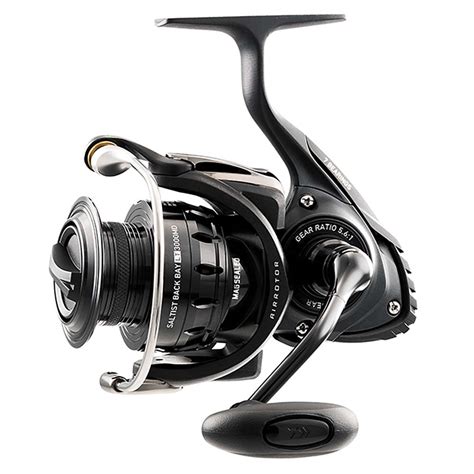 Daiwa Saltist Back Bay Spinning Reel Sttbb Lt The Hunt And Fish