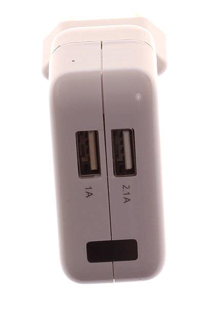 If they are trying to woo the 'core' crowd again they are doing a bad job imo. USB Charger Full HD camera + motion detection | Cool Mania
