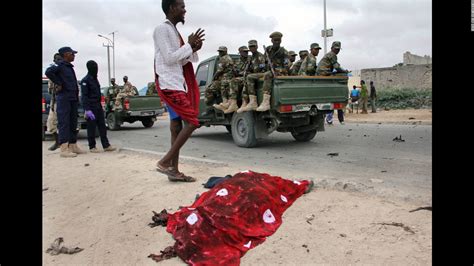 Somalia Bombing Kills At Least 17 Cnn