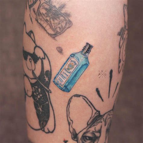 Travis barker debuted a new k tattoo on monday, may 24, that appeared to be in girlfriend kourtney kardashian's handwriting. Top 11 Địa chỉ xăm hình nghệ thuật đẹp nhất quận Phú Nhuận ...
