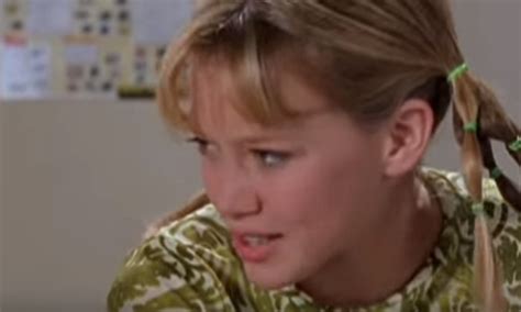 17 Looks From Lizzie Mcguire That I Used To Love And Now Dont