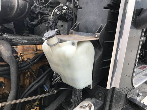 2007 Kenworth T600 Windshield Washer Reservoir For Sale Kansas City