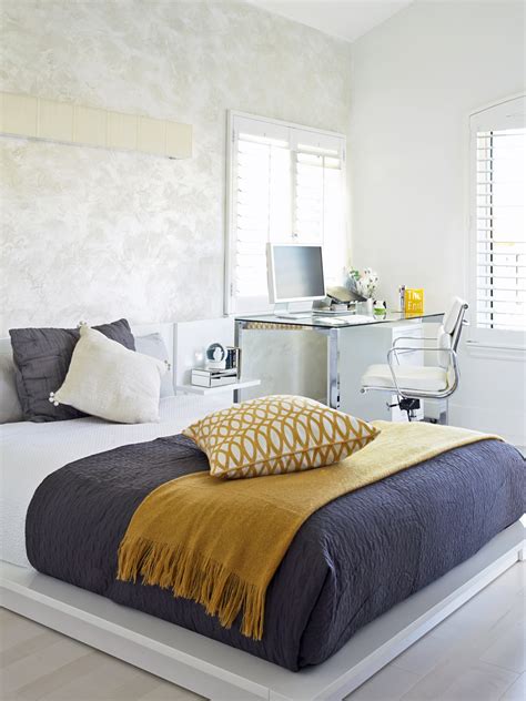 We always focus your comfort level. Luxury Design For Small Bedroom Interior Space #16517 ...