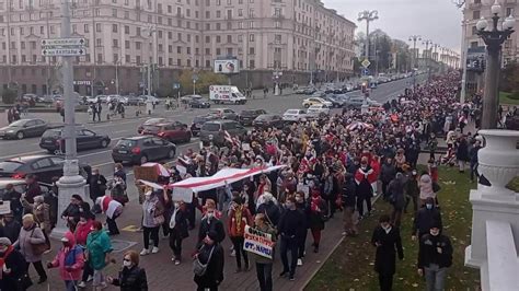 Belarus Protesters March In Minsk As Oppositions Strike Action Begins