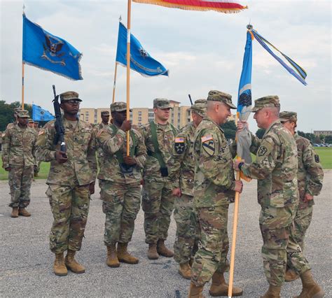 470th Military Intelligence Brigade Welcomes New Leader Joint Base