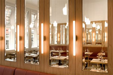 Despite having a separate entrance to the gallery space, the dining room is of a surprisingly humble size, as if few. We celebrate the seasonal shift by combining food and art ...