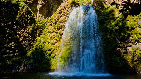 6 Must See Waterfalls Along The Rogue And Umpqua Rivers Travel Oregon
