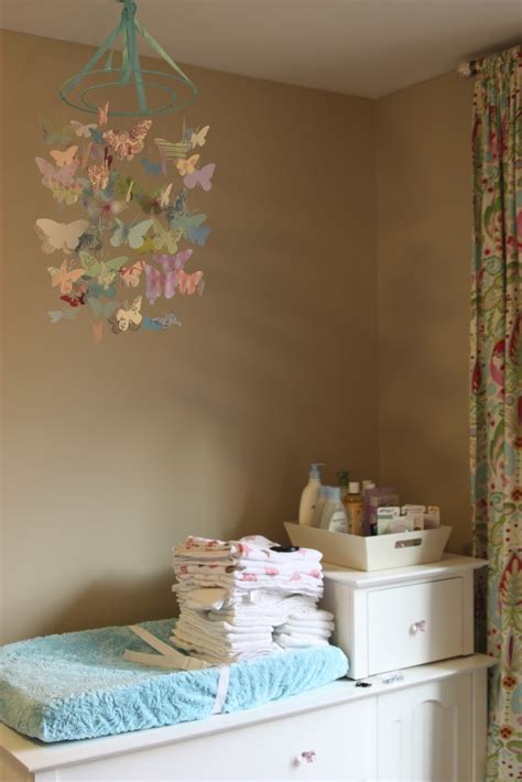 I wanted to create a decor piece that was sweet, girly and unique for my daughter's. mamatots: DIY Butterfly Mobile