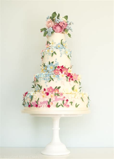 14 Stunning Spring Wedding Cakes Chwv