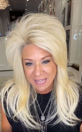 Long Island Medium Theresa Caputo 56 Shocks Fans With Another New
