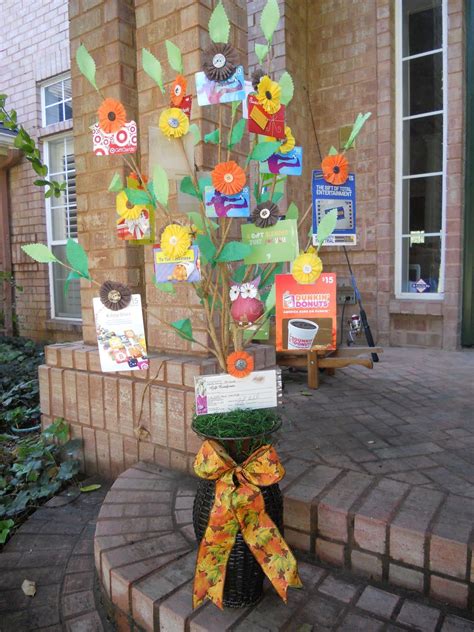Aug 18, 2015 · chalk boards are an inexpensive and easy way to display information about gift certificates. Tales Of A Needle And Thread: MONEY TREE .... | Gift card ...