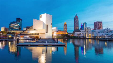 Downtown Cleveland Skyline From The Lakefront In Ohio Usa 640922690 4k