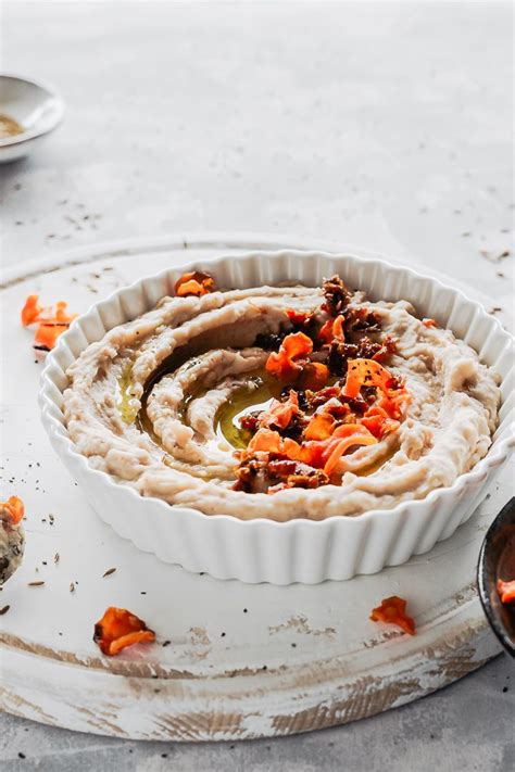Tutti si adattano a una vasta gamma di piatti cucinati, tra cui fagioli e fagioli fritti. HUMMUS FAGIOLI CANNELLINI E POMODORINI SECCHI | Ricetta ...