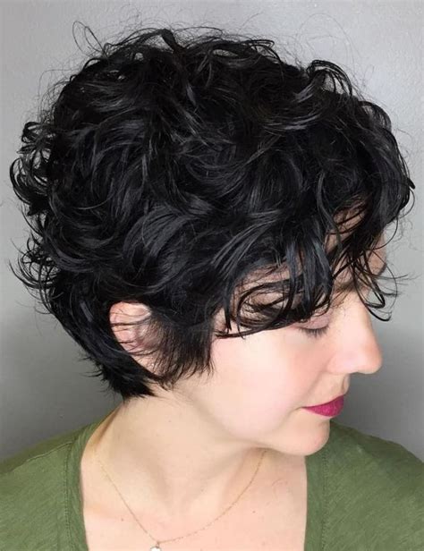 Messy Curly Pixie Hairstyle Curly Pixie Hairstyles Haircuts For