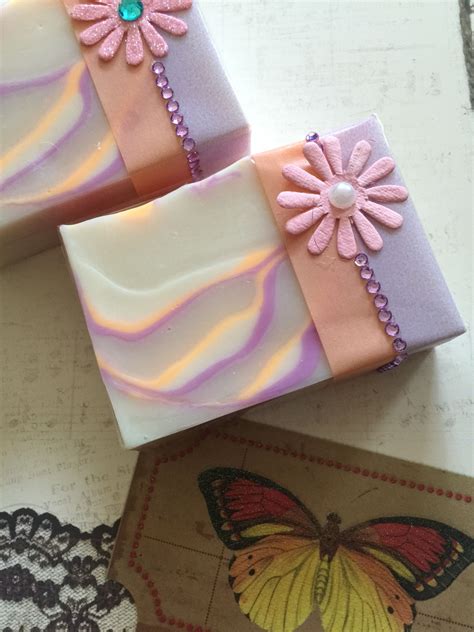 It's produced naturally during the handmade soap is a great way to use essential oils derived from plants and natural colorants like clays. Handmade soap with minimal but wow packaging! | Homemade ...