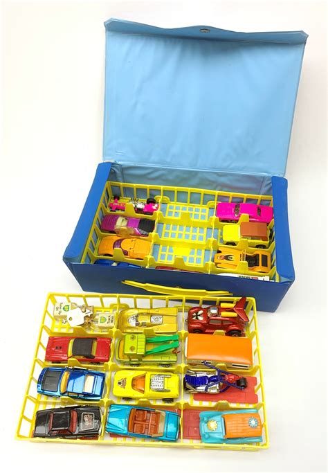 Matchbox Superfast Collectors Mini Case Containing Two Lift Out Trays