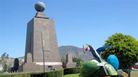 Rodrigo torres metro de quito. ¿Dónde se pisa la 'Mitad del Mundo'? Este es el verdadero ...